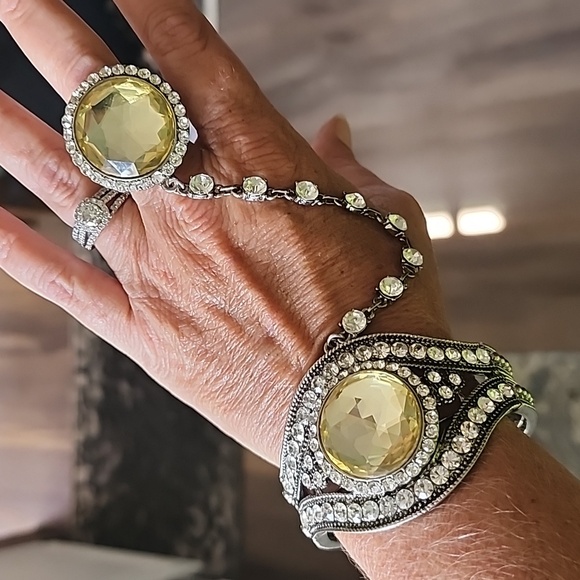 Vintage inspired bracelet ring set rhinestone fashion costume jewelry - Picture 8 of 8